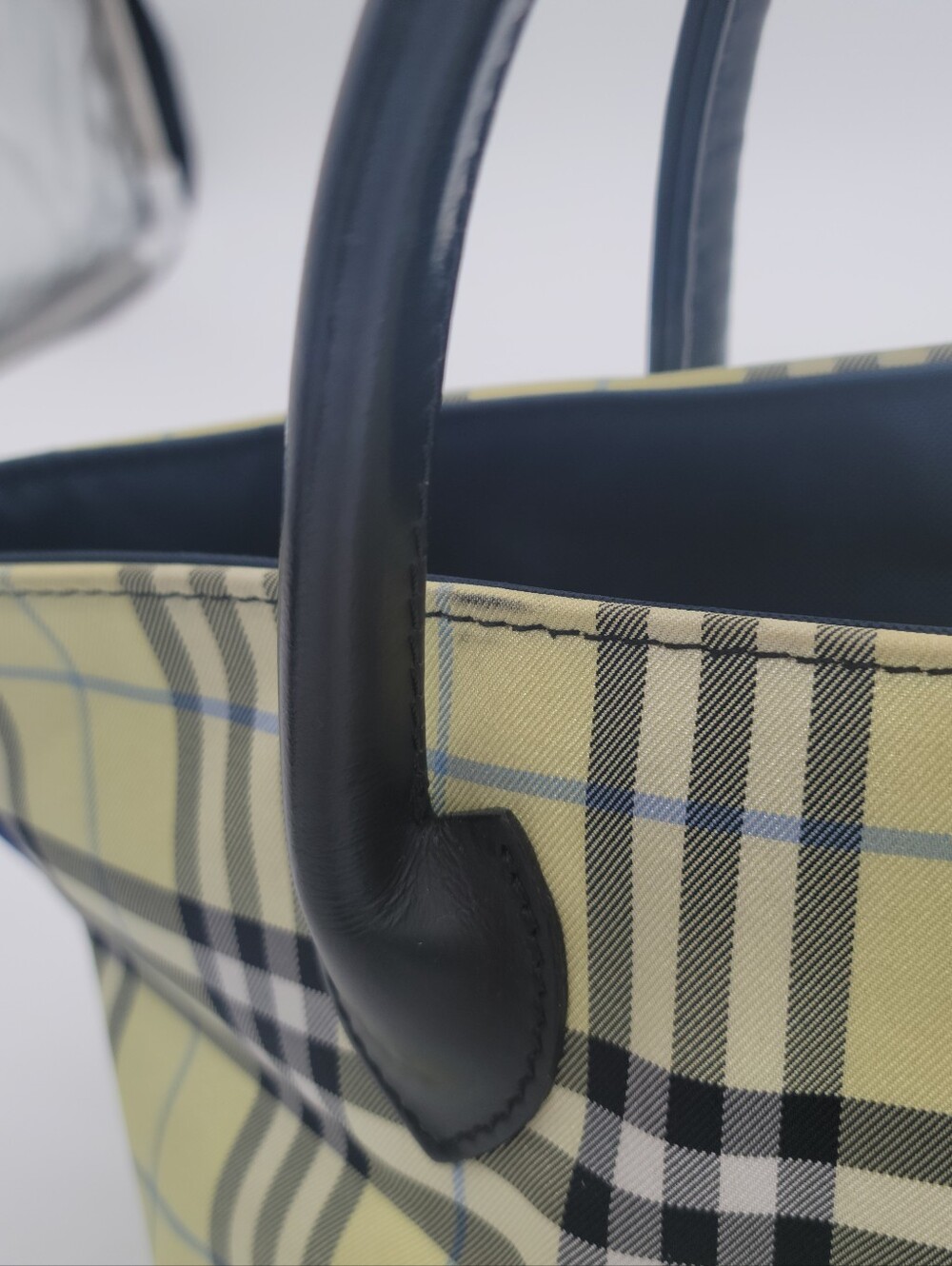 Vintage! Burberrys Yellow Plaid Tote Bag - Picture 4 of 6